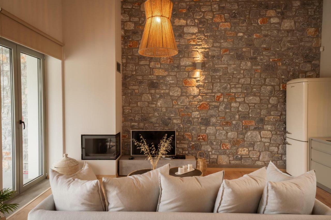 Elies Residences Luxury Apartments Митилини Экстерьер фото